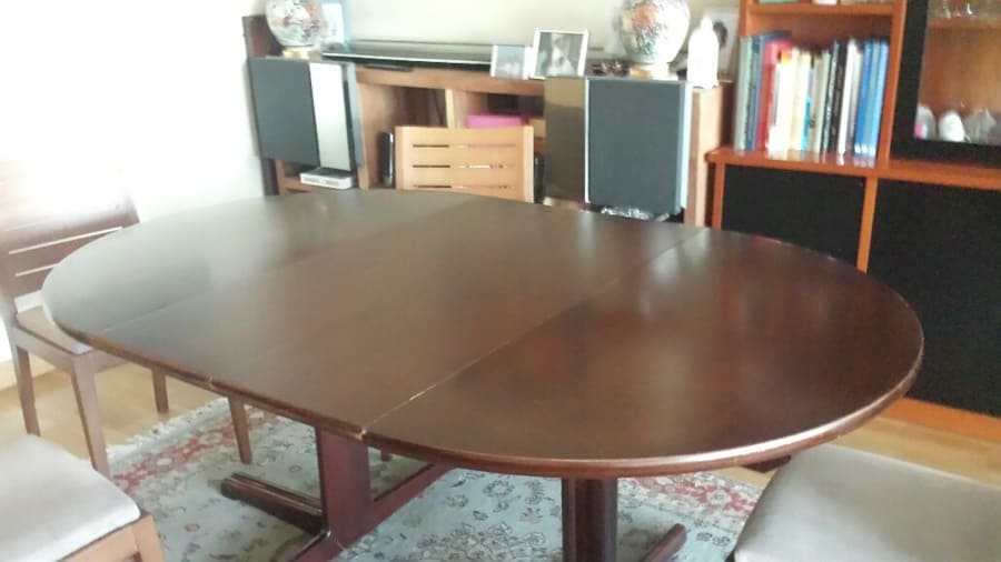 Juan Carlos Rodríguez - Restaurador de Muebles cambio de color de mesa